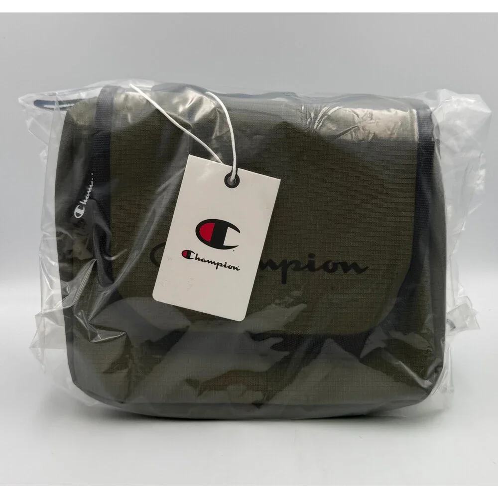 NWT Champion Defender Hanging Toiletry Bag Chive Green Travel Wash Kit Case